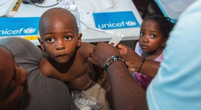 World News in Brief: Food aid reaches Haitians, UN chief condemns attack on Slovakian leader, Russian strikes drive influx of evacuees in Ukraine