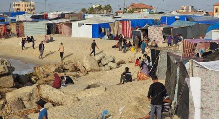 Amid ongoing Israeli incursions into Gaza, aid facilities shut 'one after another'