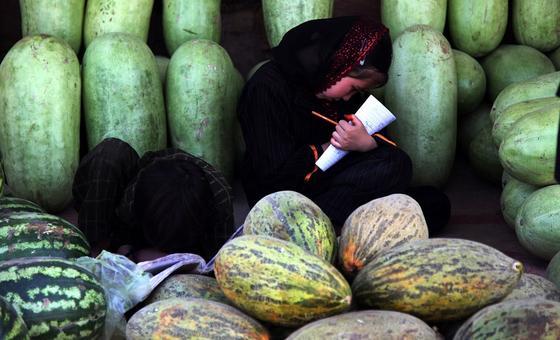 Afghanistan: UN predicts restrictions on women’s rights will worsen economic catastrophe